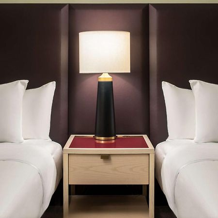 Hotel Savoy Kansas City, Tapestry Collection By Hilton Exterior photo
